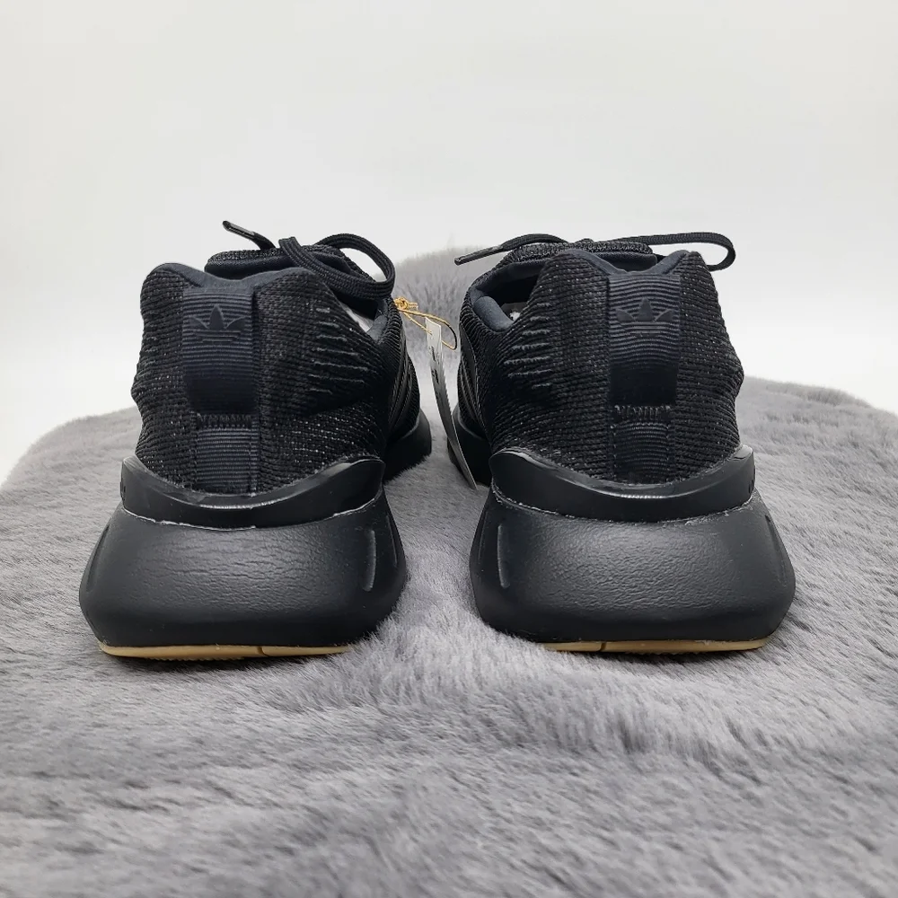 Adidas Swift Run 22 'Black Gum' Men's Running Shoes - Picture 5 of 7